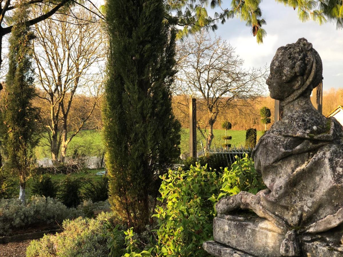 Les Jardins Haute Couture Huismes Exterior photo
